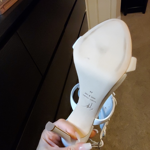 Giuseppe Winged Heels/Sandals - Picture 2 of 4